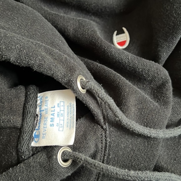 Black champion hoodie - Picture 2 of 2